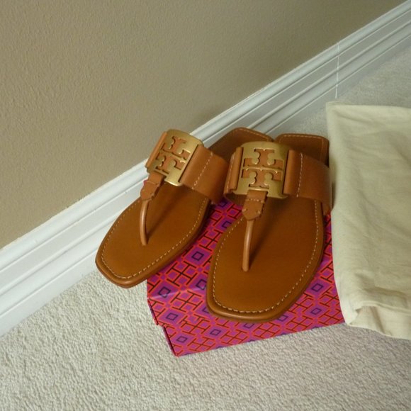 Tory Burch Georgia Brown Leather Logo Sandals, 8.5 (NEW IN BOX) - Picture 2 of 10